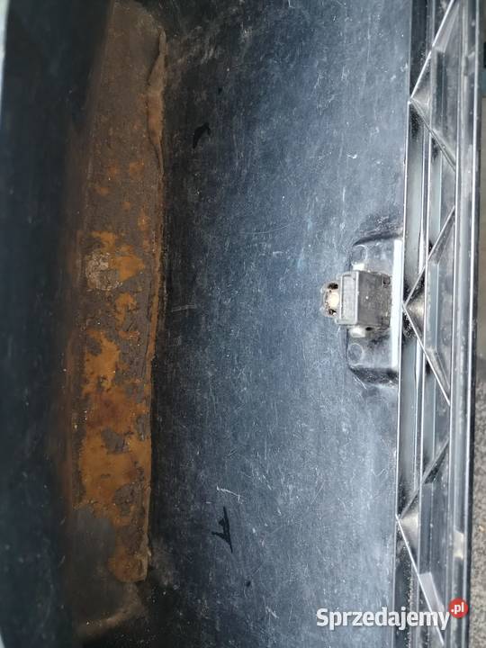 Schowek do VW T3 251857101C z haczykami Ruda Śląska