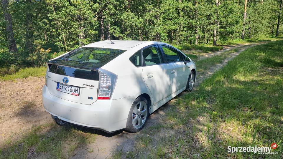 Toyota Prius 3 hybryda prywatny bezwypadkowy Katowice