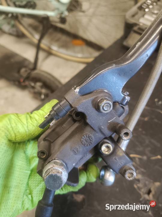 Lewa pompa hamulcowa Aprilia Atlantic 125 Układ hamulcowy Dębica