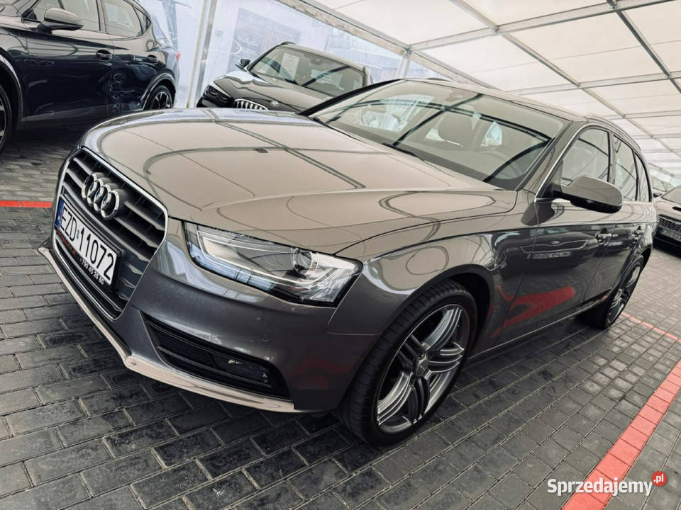Audi A4 20 TDI 150 AUTOMAT Zarejestrowany B8 nawigacja A4 Samochody osobowe Zduńska Wola