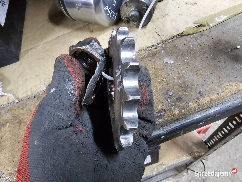 Kawasaki ZZR 600 zębatka napędowa nakrętka Jelenia Góra