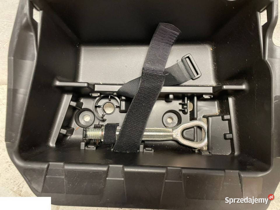 BMW 3 g20 schowek narzędzia Kozubszczyzna sprzedam