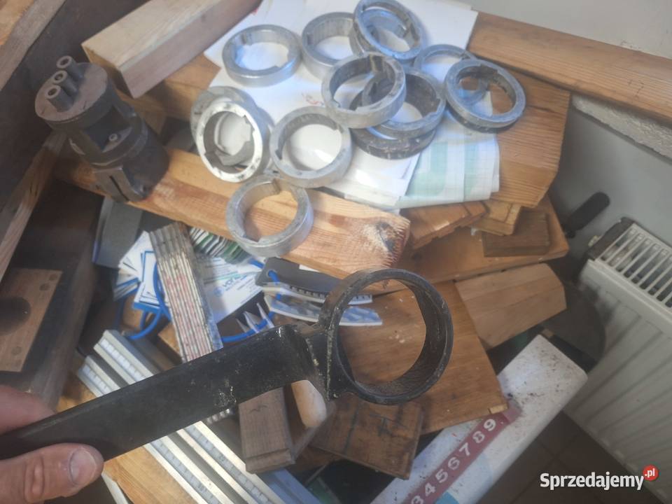 klucz do odkręcania nakrętki w trzpieniu gomad Kłodawa sprzedam