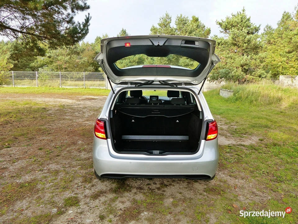 Mercedes B 180 CDIClimatronicAluNaviKameraPełna ABS Piła