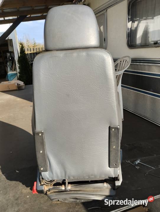 siedzenie kierowcy do mercedesa 1517 Fotele i kanapy Marki