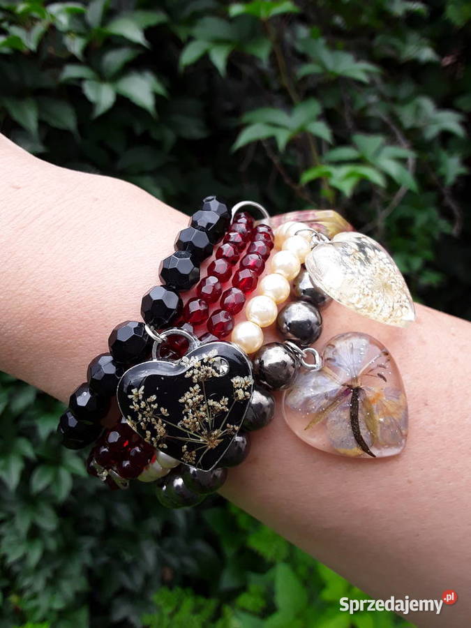 Bransoletka na gumkę z czarnym serduszkiem mazowieckie