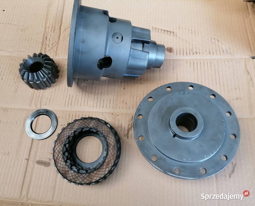Mechanizm różnicowy Massey Ferguson 627062806290 Zajęczniki sprzedam