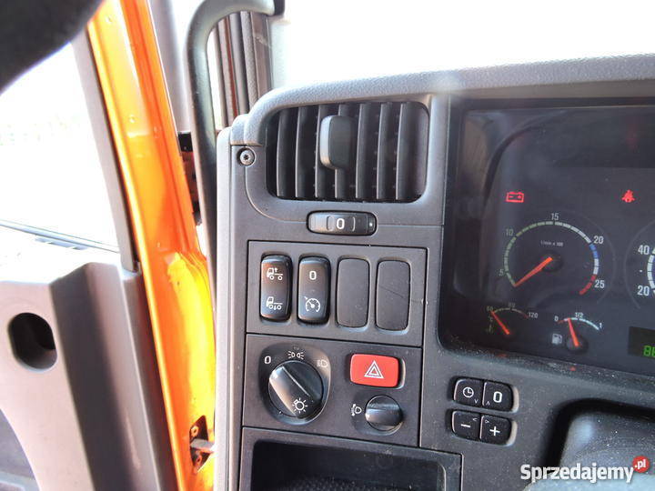 Tandem Scania P310 izoterma z windą 3 t z Myślenice