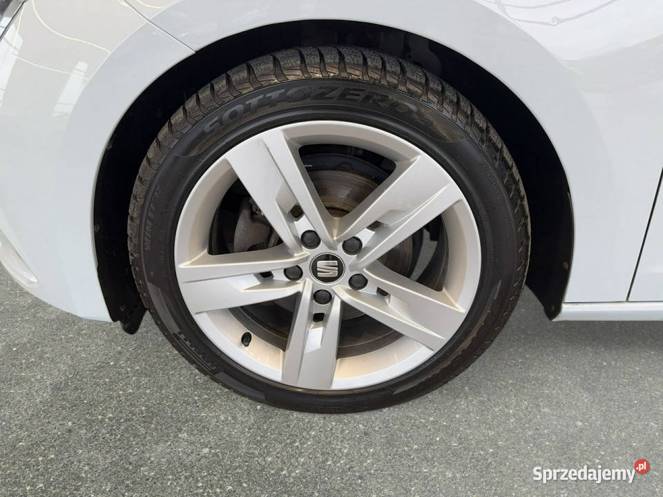 Seat Leon Sportstourer VAT 23 FR 15TSI 130 M6 system Start-Stop Myślenice