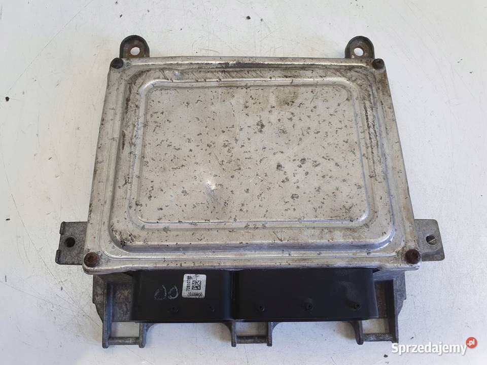 Mercedes W169 17 8V STEROWNIK SILNIKA komputer Janów