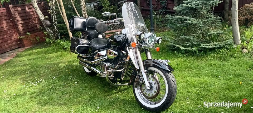 Motocykl Suzuki VL 800 Suzuki