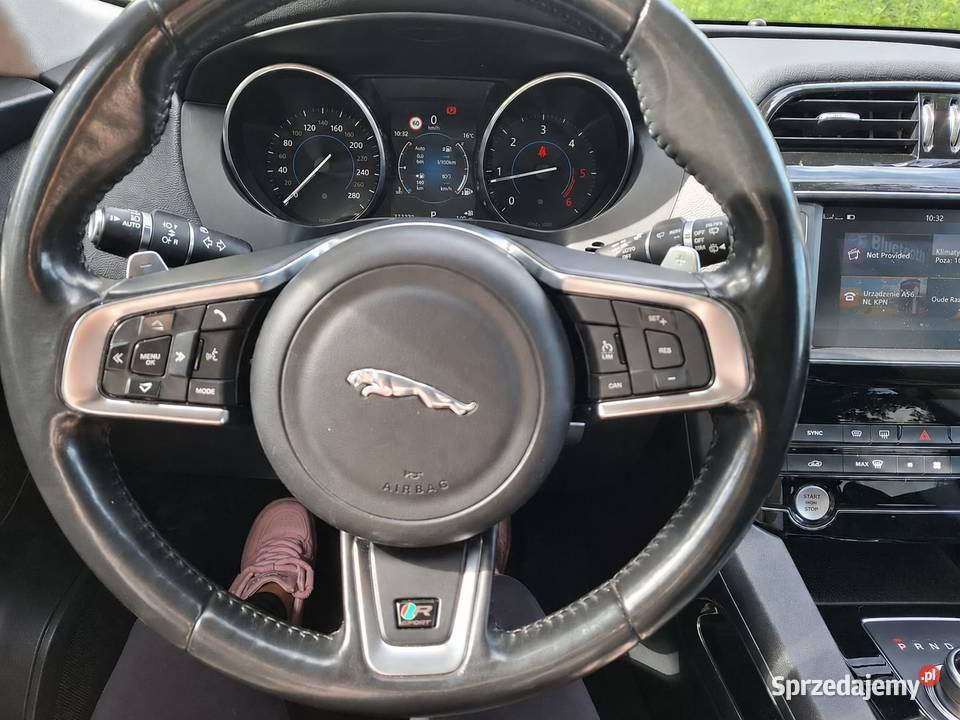 Jaguar FPace 2017 20 diesel iD4 240 Rsport Rok produkcji 2017