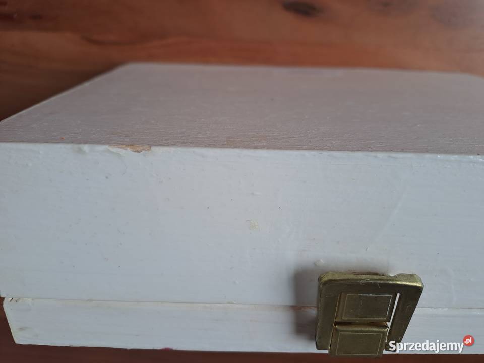 Ręcznie malowane drewniane pudełko na biżuterię Warszawa