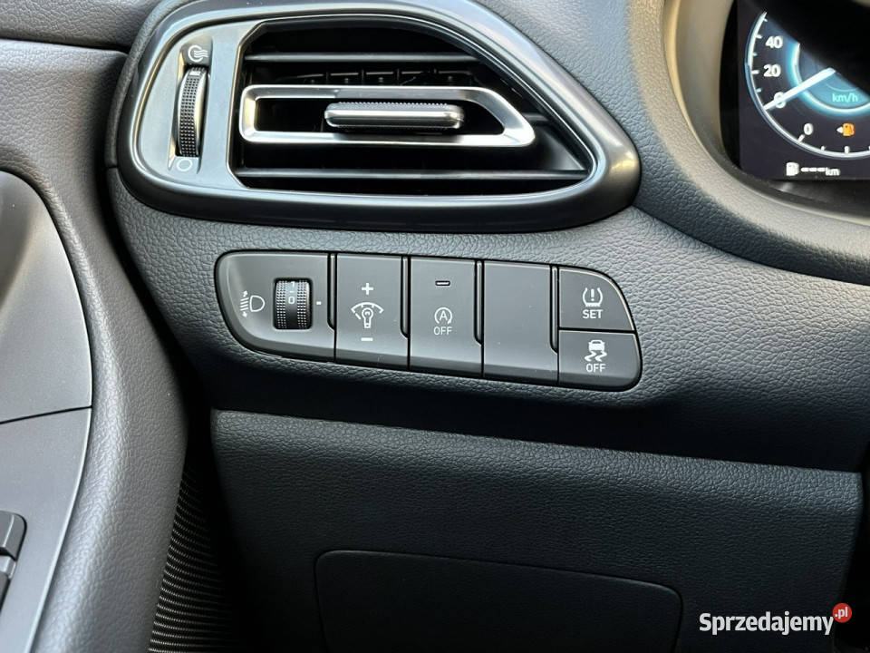 Hyundai i30 15 TGDI 7DCT 140 Nline Luxury wielofunkcyjna kierownica Piotrków Trybunalski