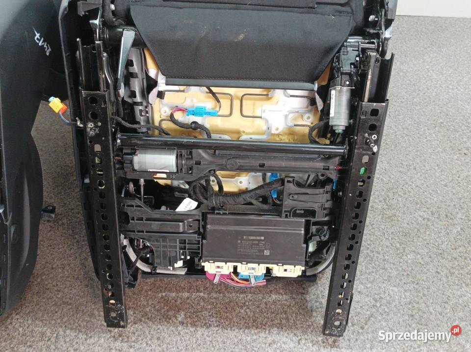 FOTELE GRZANE ELEKTRYCZNE KANAPA SEDAN EUROPA
