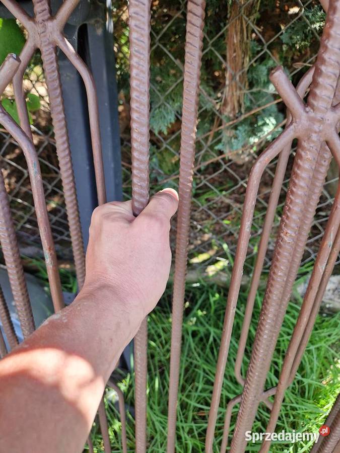 Stara solidna brama Gruby materiał Żyrardów