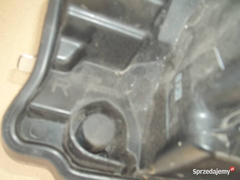 TOYOTA reflektor przód prawa Lampy przednie podkarpackie Łańcut sprzedam