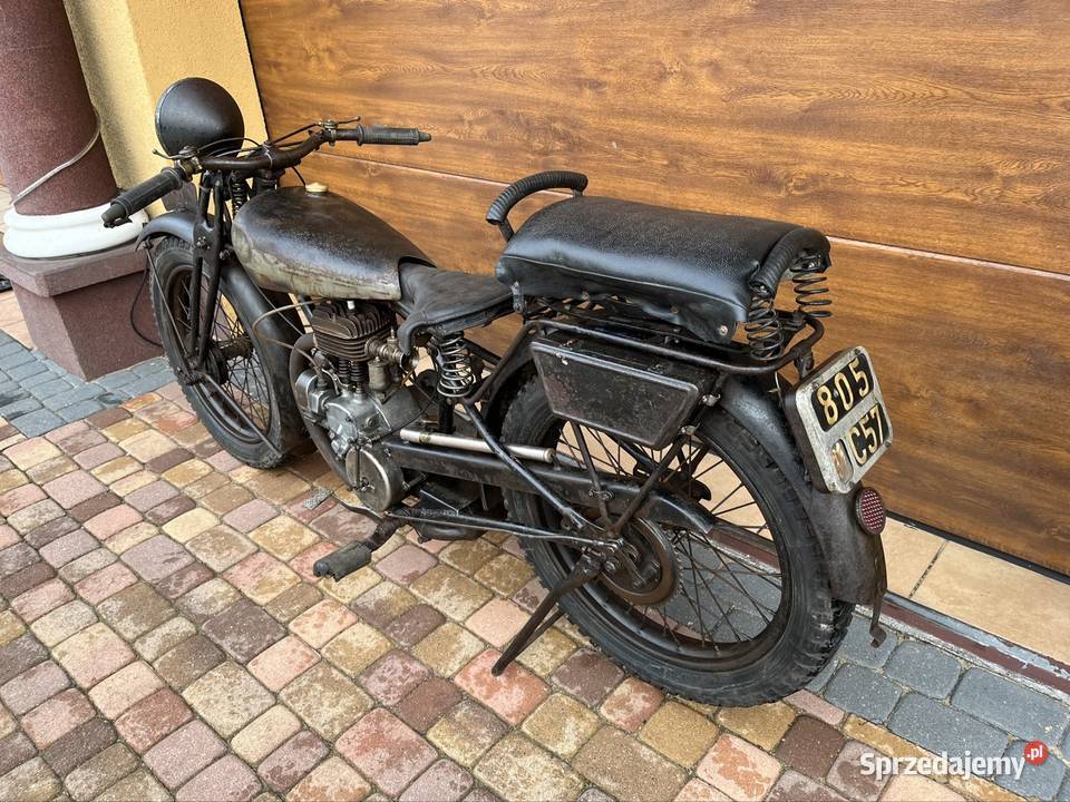 Oryginalny i sprawny Peugeot P110 Żychlin