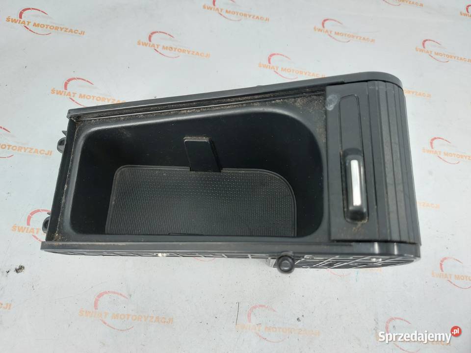HYUNDAI i40 BLUE 13r schowek środkowy tunelu Kielce