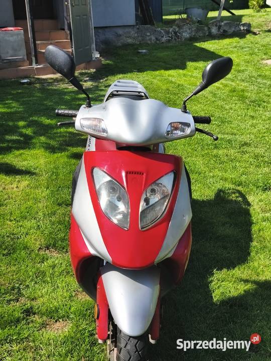 Sprzedam skuter 8200km