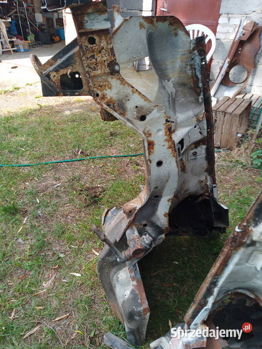 Mercedes W115 podłużnica prawa W114 osobowe Piastów