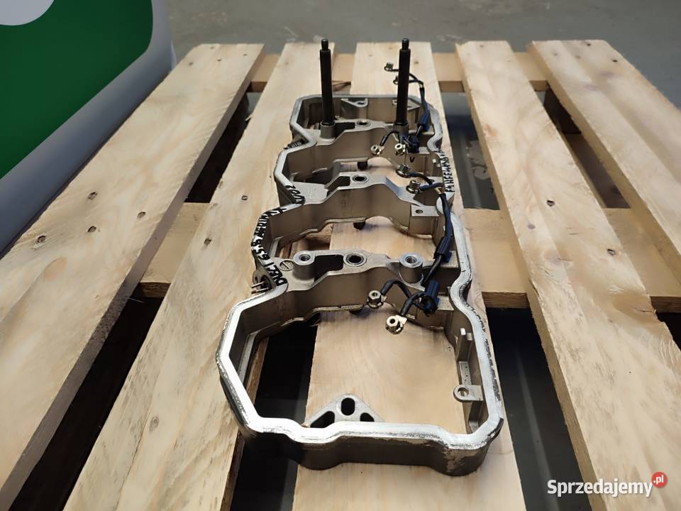 Dystans pokrywy zaworów 4899234 DIECI AGRI 658 sprzedam