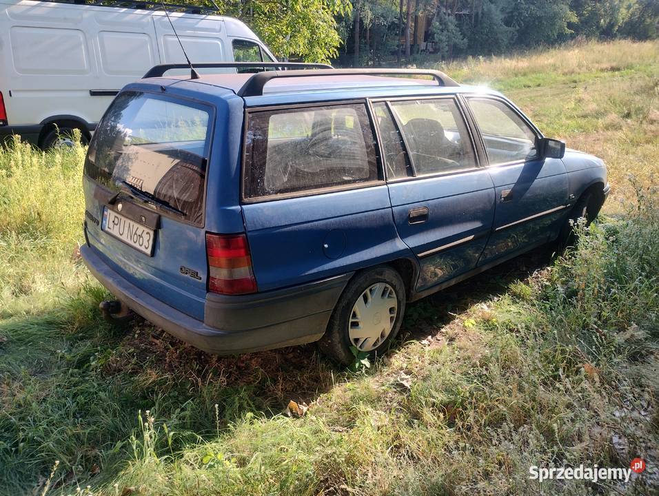 Opel Astra F Kombi 17D 1993r lubelskie Baranów