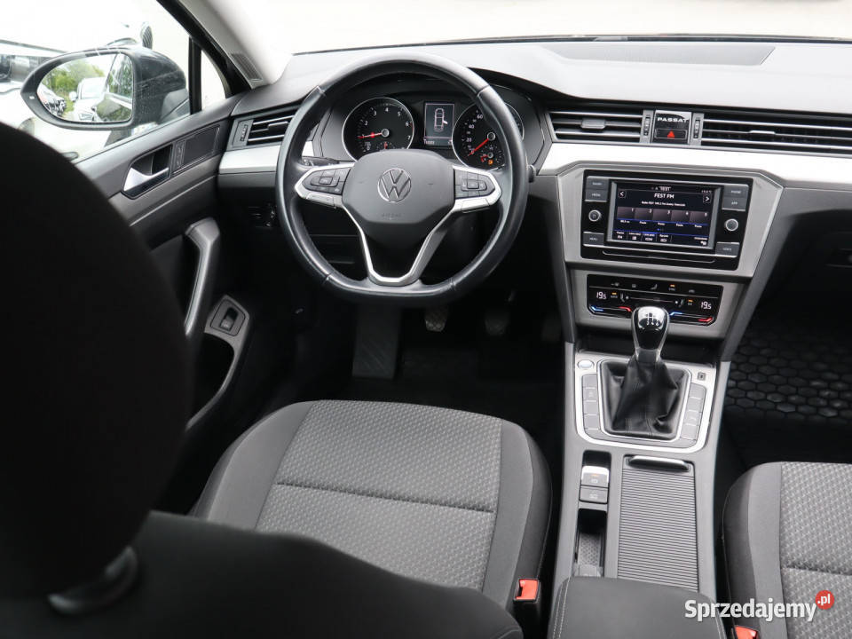VW Passat 15 TSI Rok produkcji 2020 Katowice