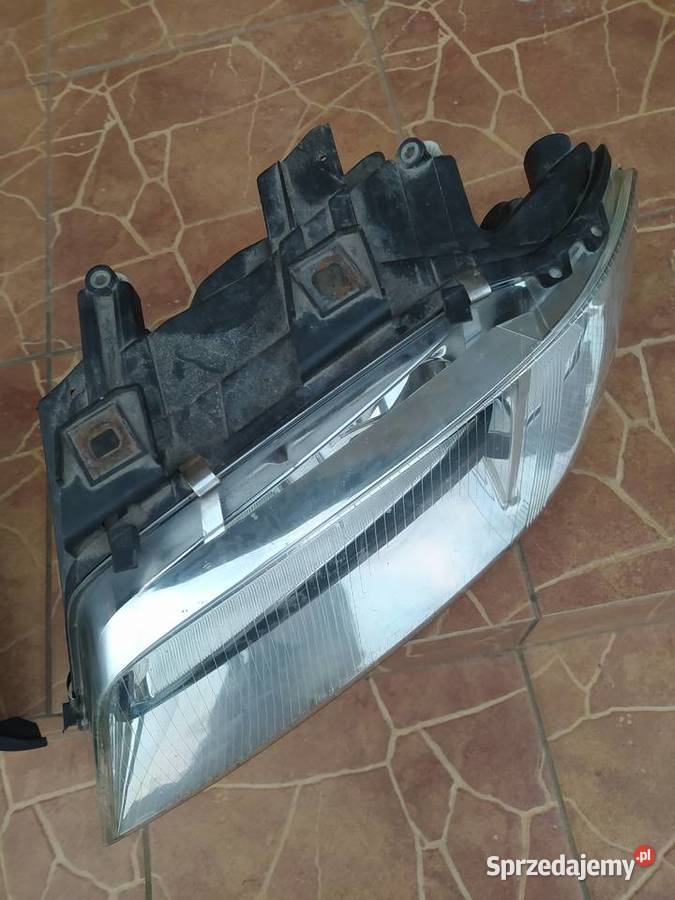 LAMPY PRZOD AUDI A6 C5 9701 HELLA Rzeszów