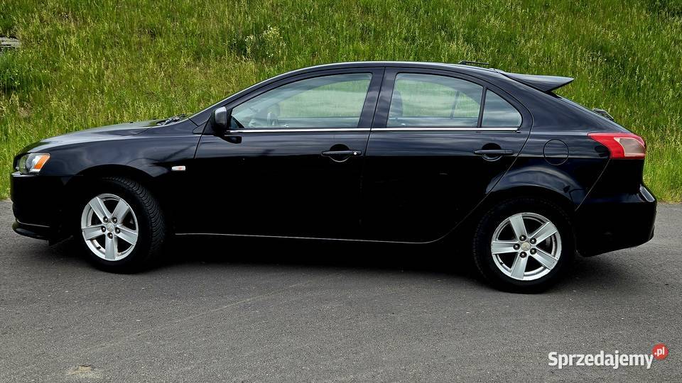 MITSUBISHI LANCER 18 143 Nowy LPG Salon 100