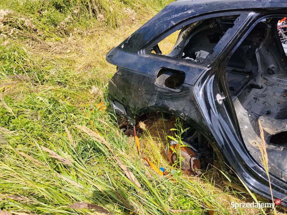 Błotnik tył prawy Audi a4 b9 przed lift kolor wielkopolskie Zbąszyń