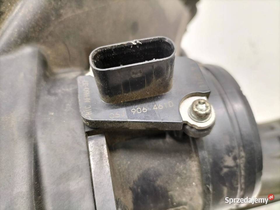 OBUDOWA FILTRA POWIETRZA 8K0133835BK 18 TFSI Obudowy filtrów