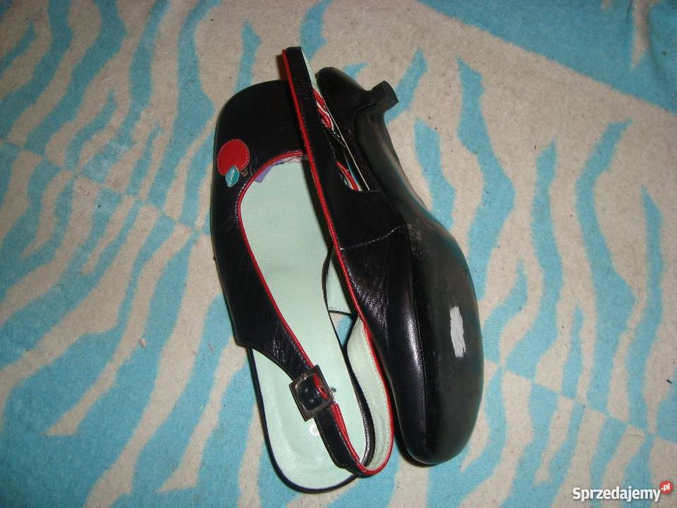 Sandałki z krytymi palcami Ostrołęka