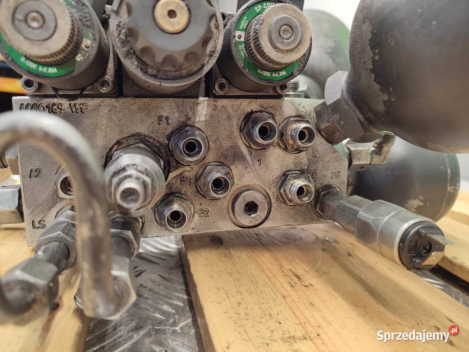 Blok hydrauliczny JLG 660 RPE3063Y1101200E1 Wilkowo sprzedam