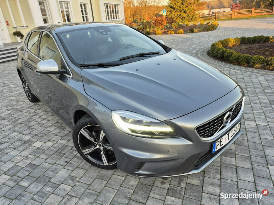 Volvo V40 20D2 RDESIGN navi full led chromy Nowe diesel V40 lubelskie Drelów