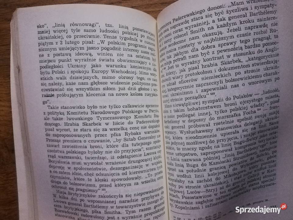 Między Sanem a Zbruczem Maciej Kozłowski