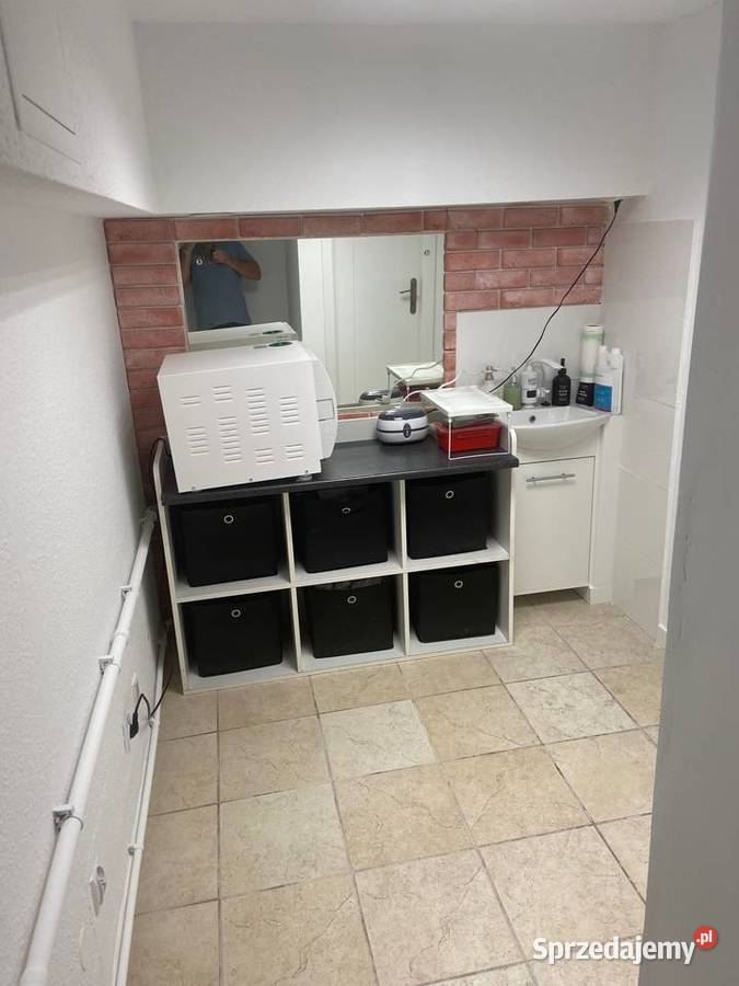 Stanowisko Barbera Fryzjerki Manicurzystki Warszawa