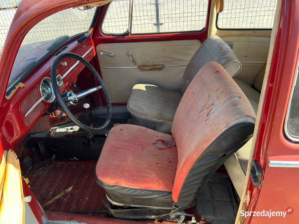 VW Garbus 1300 Ruby Red 1966 Wrocław