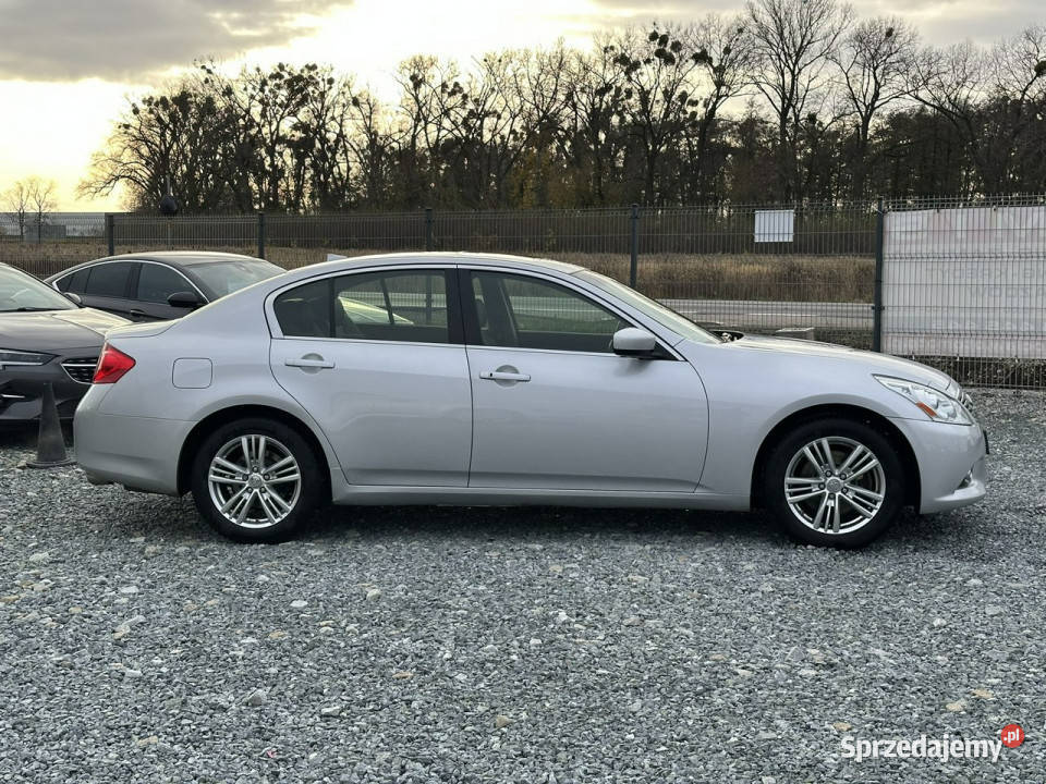 Infiniti G37 G37X 37 V6 24V 320 2013r kamera Wojkowice
