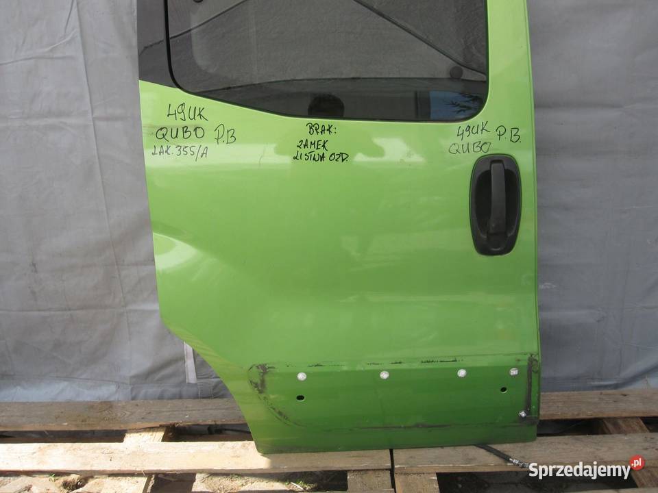 FIAT QUBO 13r drzwi przesuwne boczne prawe Drzwi