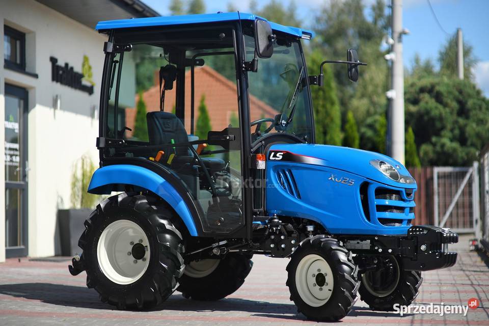 LS Tractor XJ25 MEC 4x4 244 CAB LS Tractor podkarpackie Tajęcina