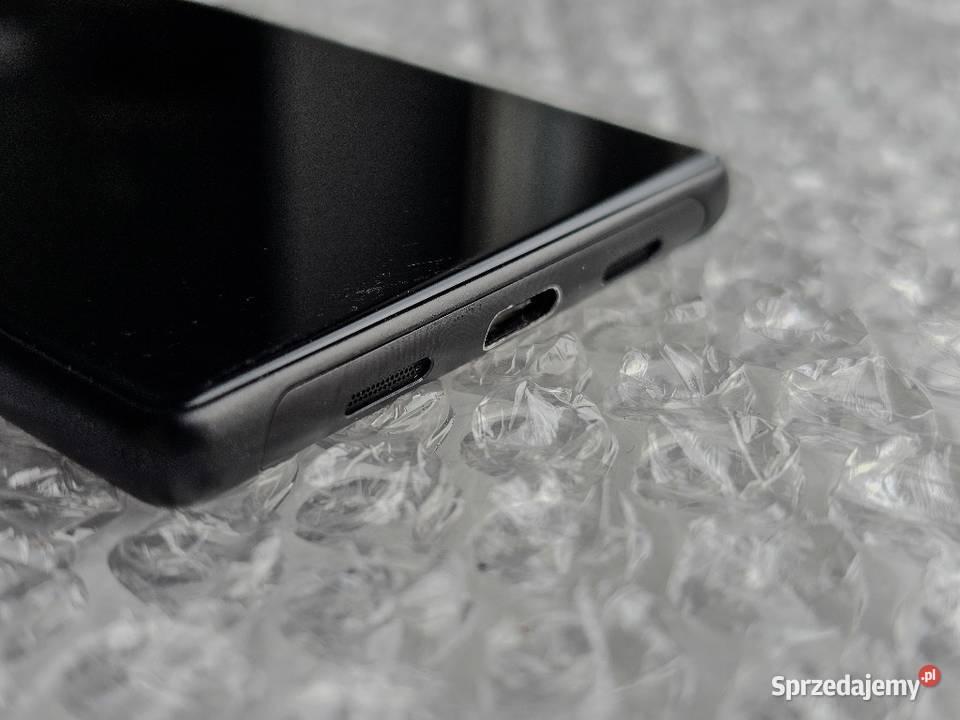 Sony Xperia 10 I4113 364 GB czarna stan etui i Tywonia