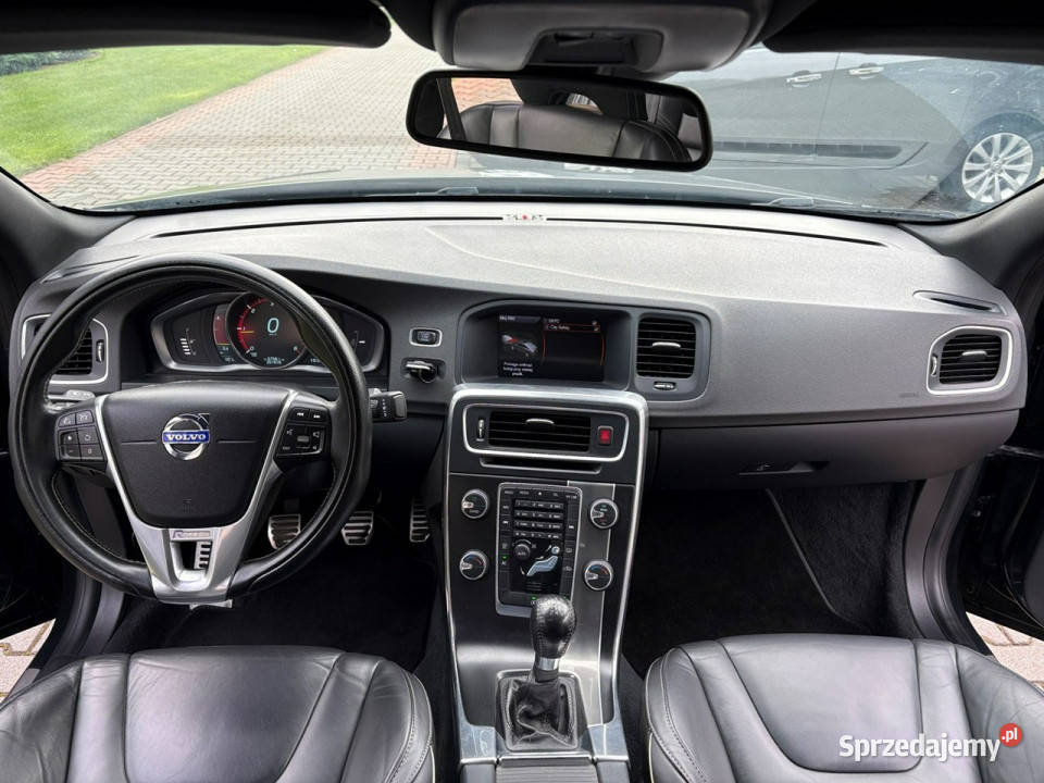 Volvo S60 D2 RDesign Xenony Ciemne skóry Lifting Lipówki
