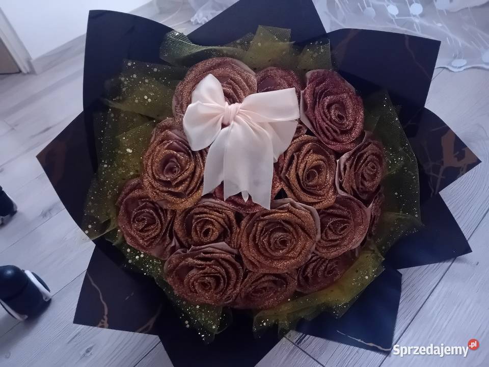 Wieczne róże w brokacie Tomaszów Lubelski