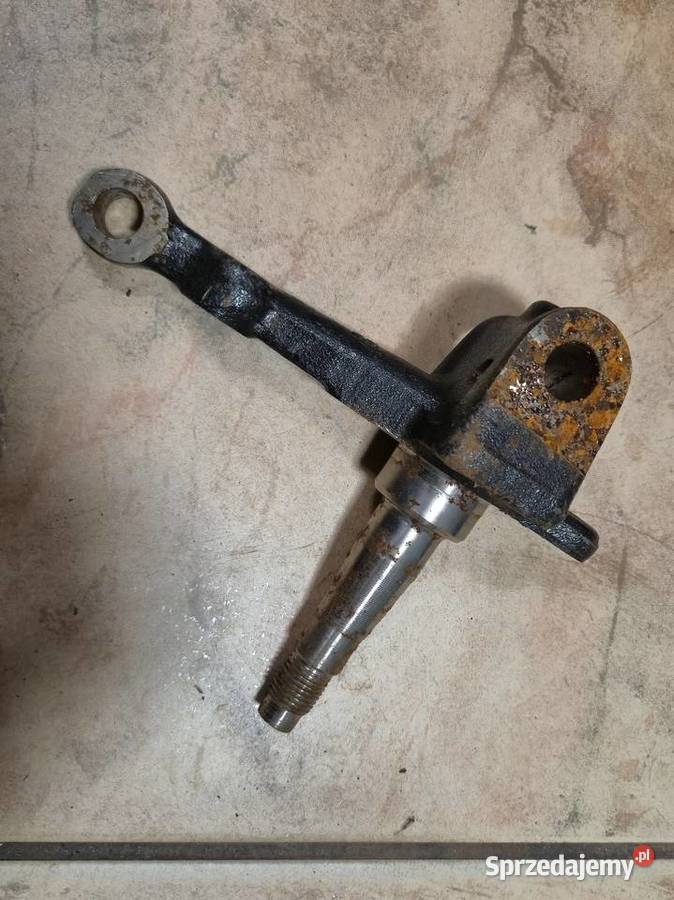Zwrotnica koła Fiat 126