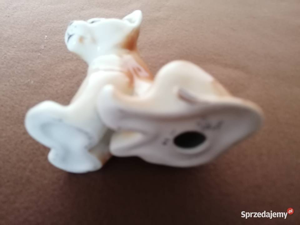 Figurka Porcelanowa LwiątkoRosyjska porcelana Łódź