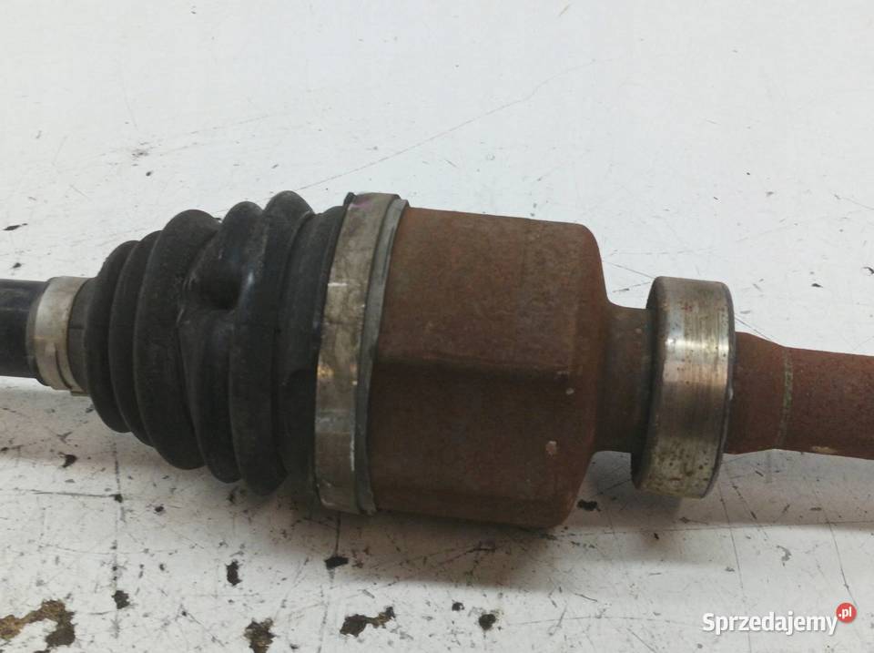 PÓŁOŚ PRAWY PRZÓD 17 DCI 391004495R Renault