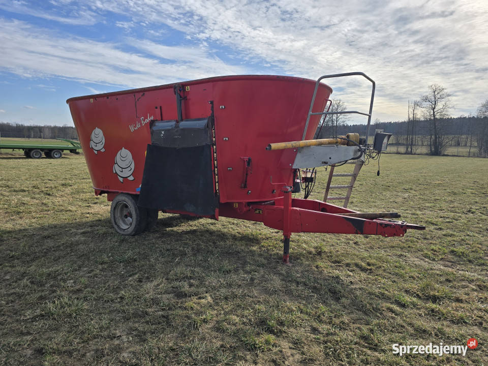 Wóz paszowy PEECON VMW 130 2016 r 13 m3 niski warmińsko-mazurskie Włosty sprzedam