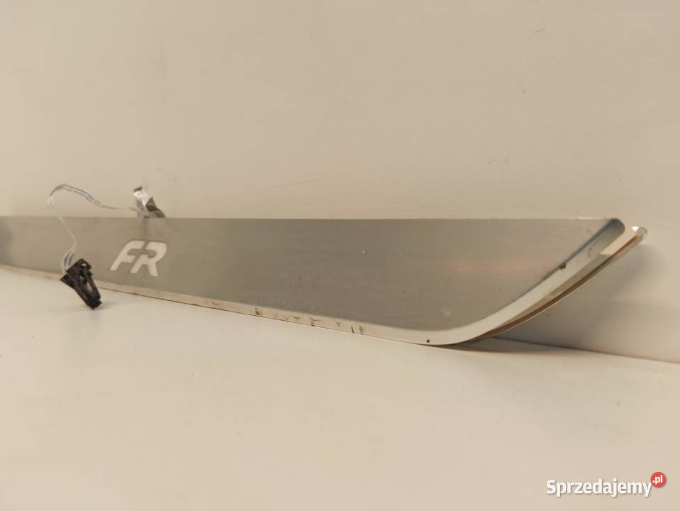 SEAT LEON IV LISTWY NAKŁADKI PROGOWE 5FA947417A sprzedam