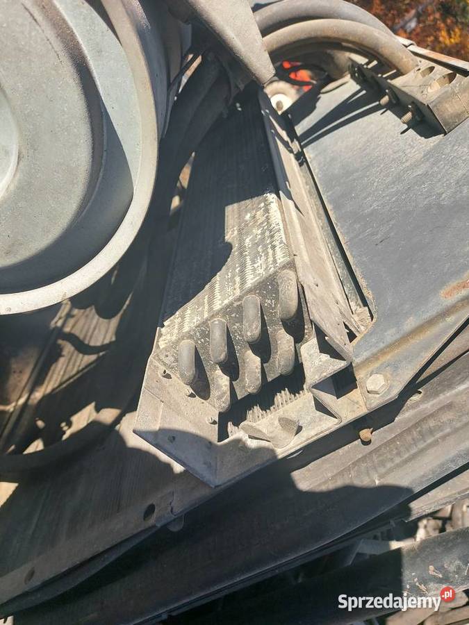 Sprzedam chłodnicę oleju massey 3060 3080 3070 Wola Rzędzińska